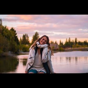 Meet your Posher, Grgracie